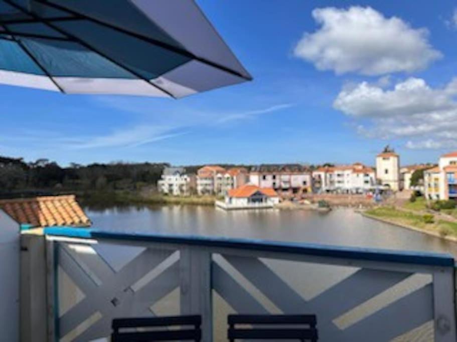 "Le Filet Du Lac" Appartement Atypique, 5 Personnes, Duplex, Vue Lac, Acces Parc Aquatique Gratuit Talmont-Saint-Hilaire 外观 照片